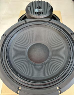 BASS FANE 50 COLOSSUS 18XB ANH QUỐC MADE IN CHINA